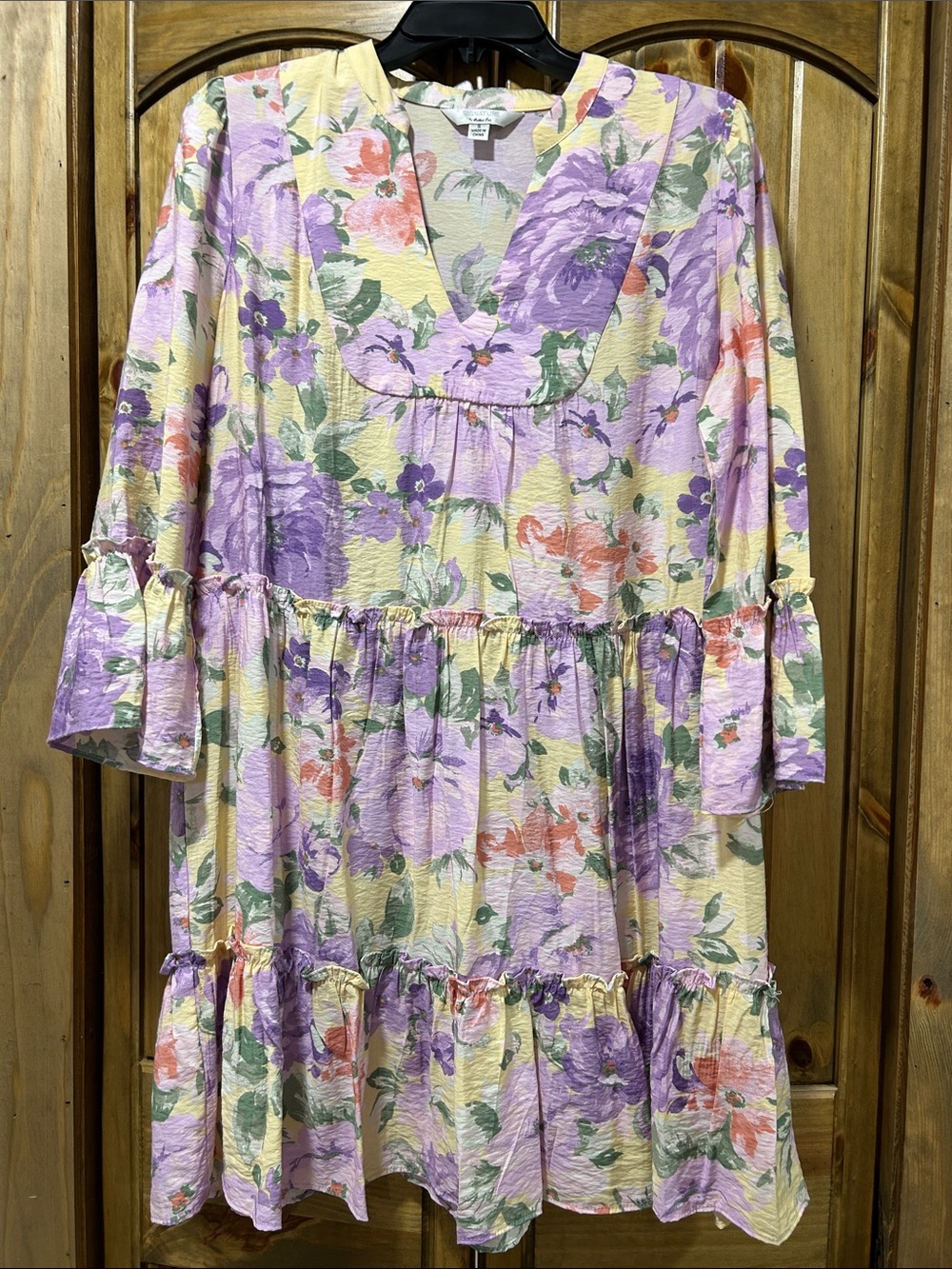 Floral Tiered V-Neck Women's Dress in Lavender and Cream
